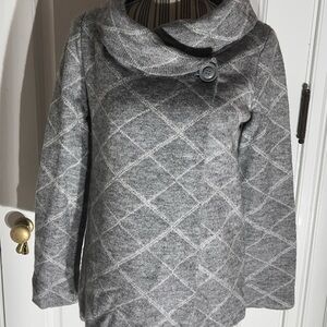 Tahari Gray Cowl Neck Sweater with Button Accent medium S244